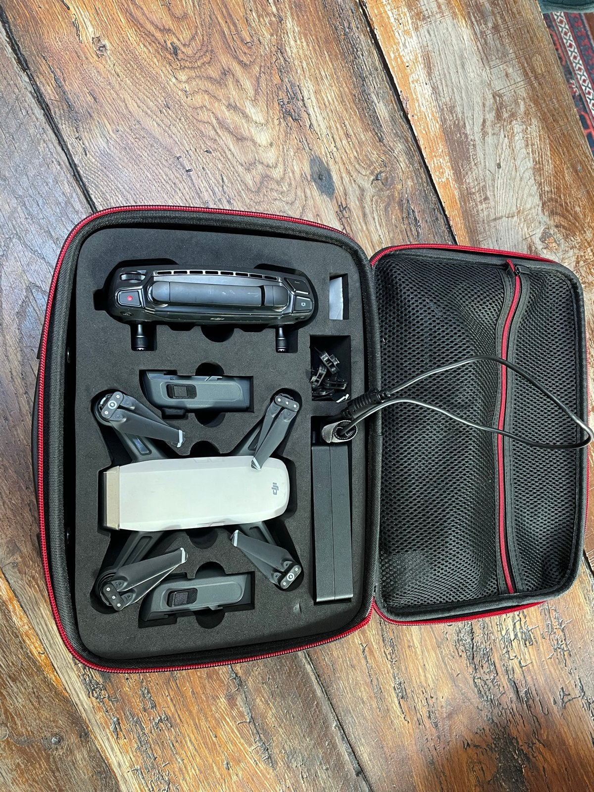 DJI Spark drone met camera, opbergtas en 3 accu's, Audio, Tv en Foto, Drones, 250 tot 900 gram, Gebruikt, Cameradrone, 100 tot 1000 meter