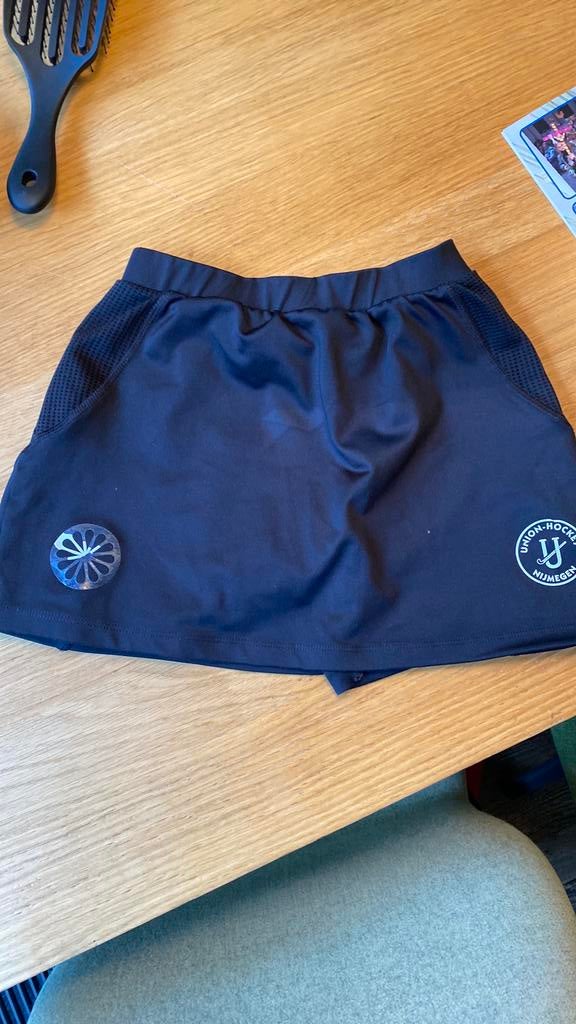 Union nijmegen hockeyrokje maat 140, Sport en Fitness, Hockey, Ophalen, Zo goed als nieuw, Kleding