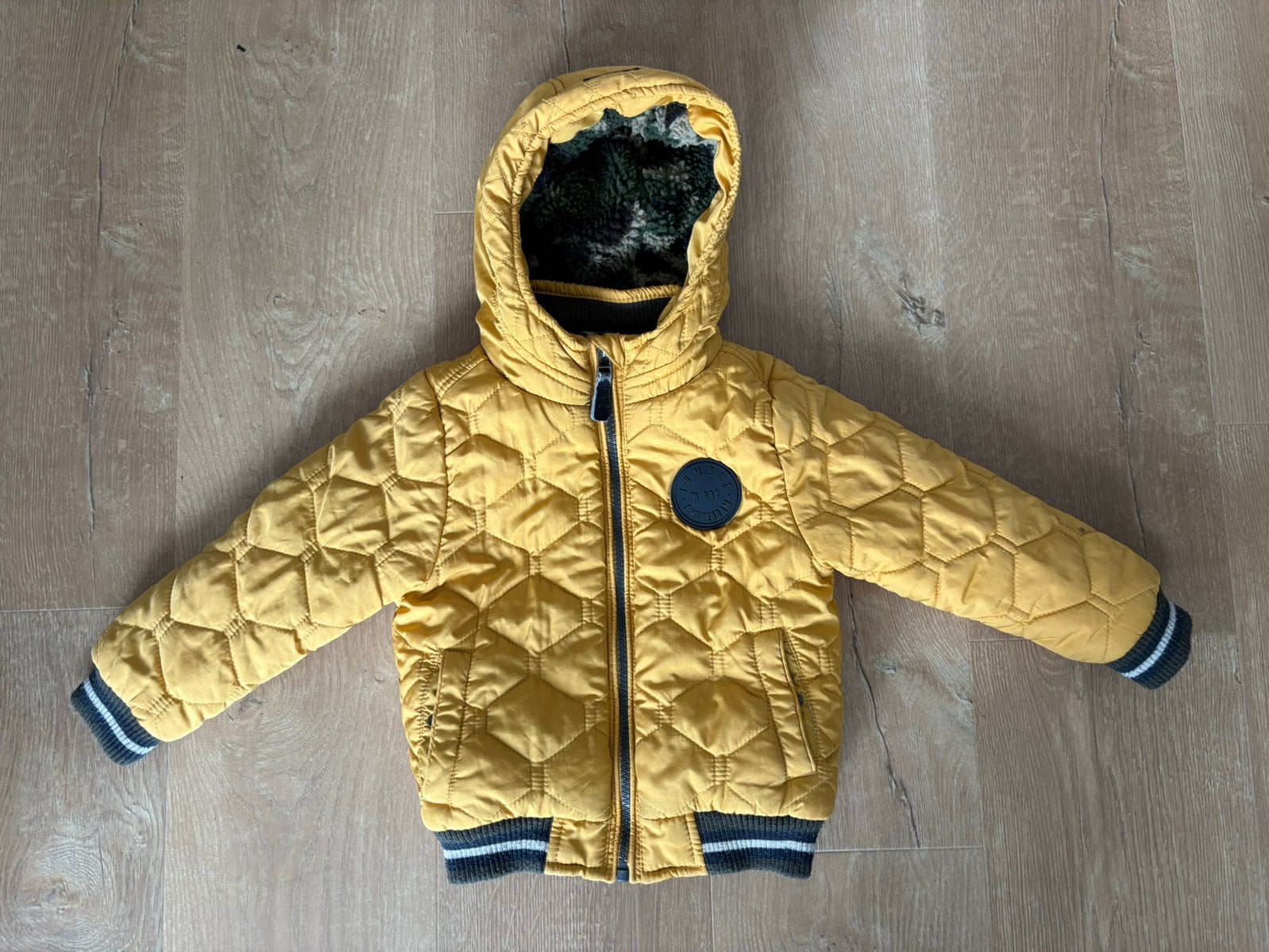Tumble ’N Dry winterjas geel/oker maat 92 | jongensjas, Ophalen of Verzenden, Zo goed als nieuw, Jongen, Jas