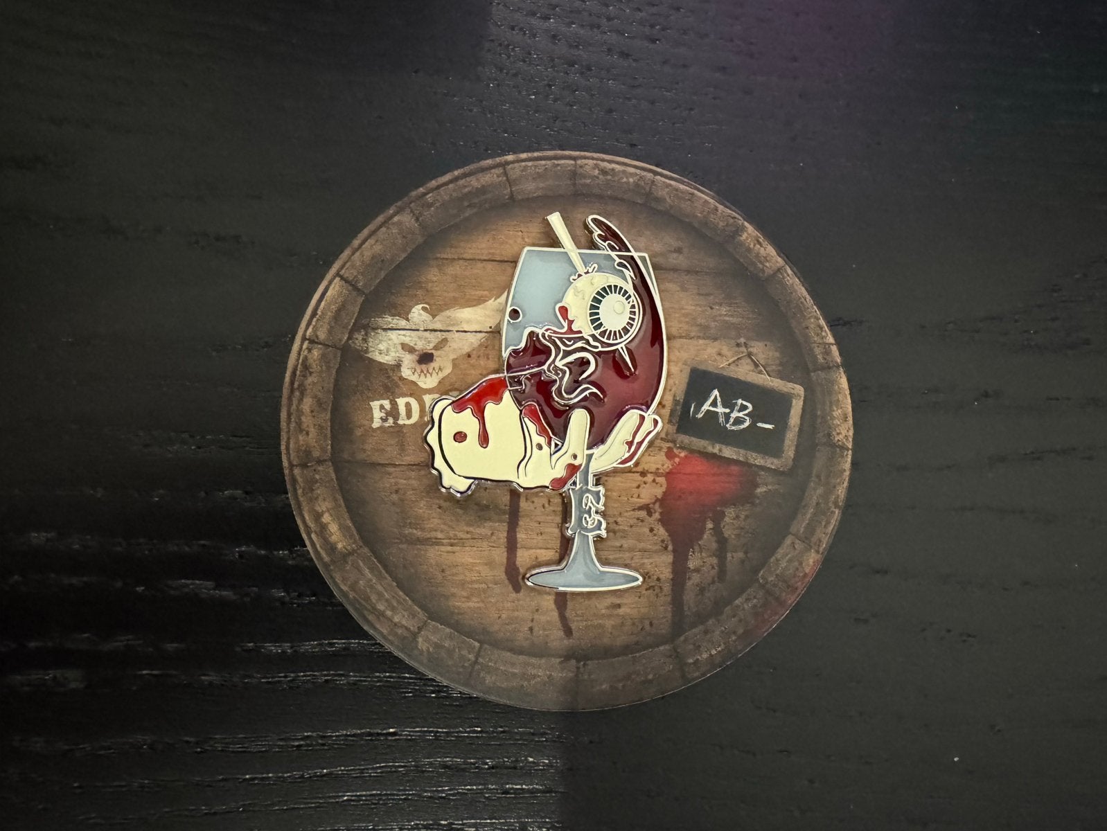 Eddie de Clown Pin Walibi Fright Night (Gesigneerd), Ophalen of Verzenden, Zo goed als nieuw, Figuurtje, Speldje of Pin
