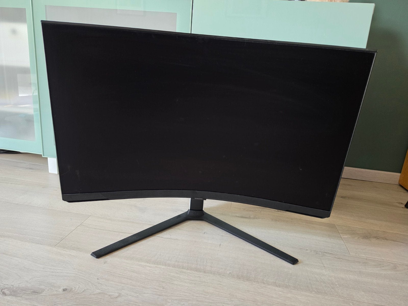 Foto 2 van Samsung Odyssey Neo G8 S32BG850NP Curved 240Hz Monitor