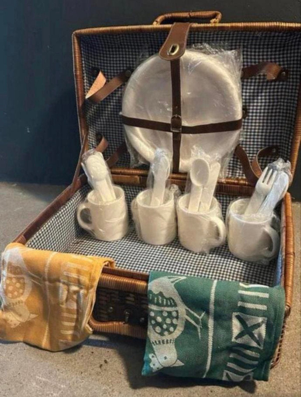 Rotan picknick mand van riet, Ophalen of Verzenden, Zo goed als nieuw