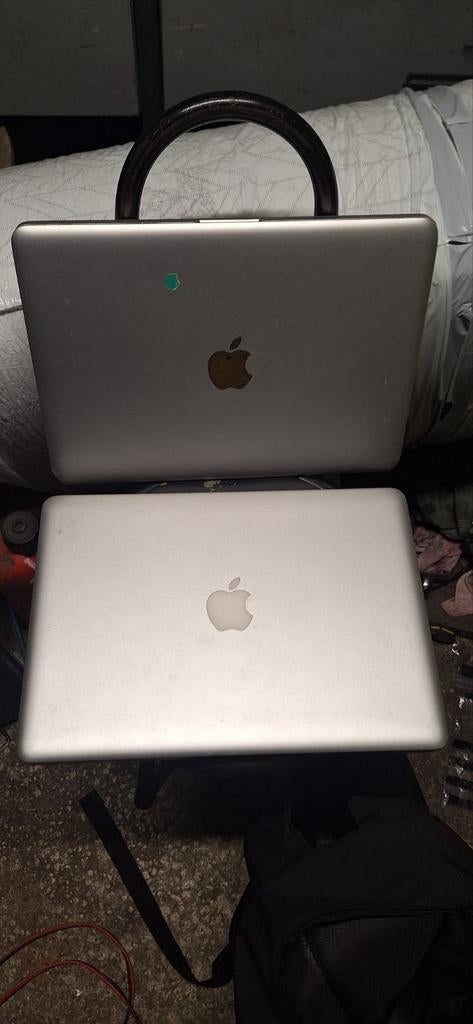Voor onderdelen 2 x Macbook, Ophalen of Verzenden, Niet werkend, Onbekend