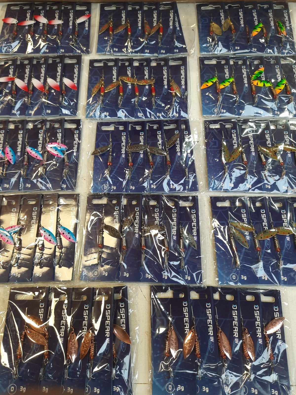 partij van 70 delphin Spear spinners 3-gram