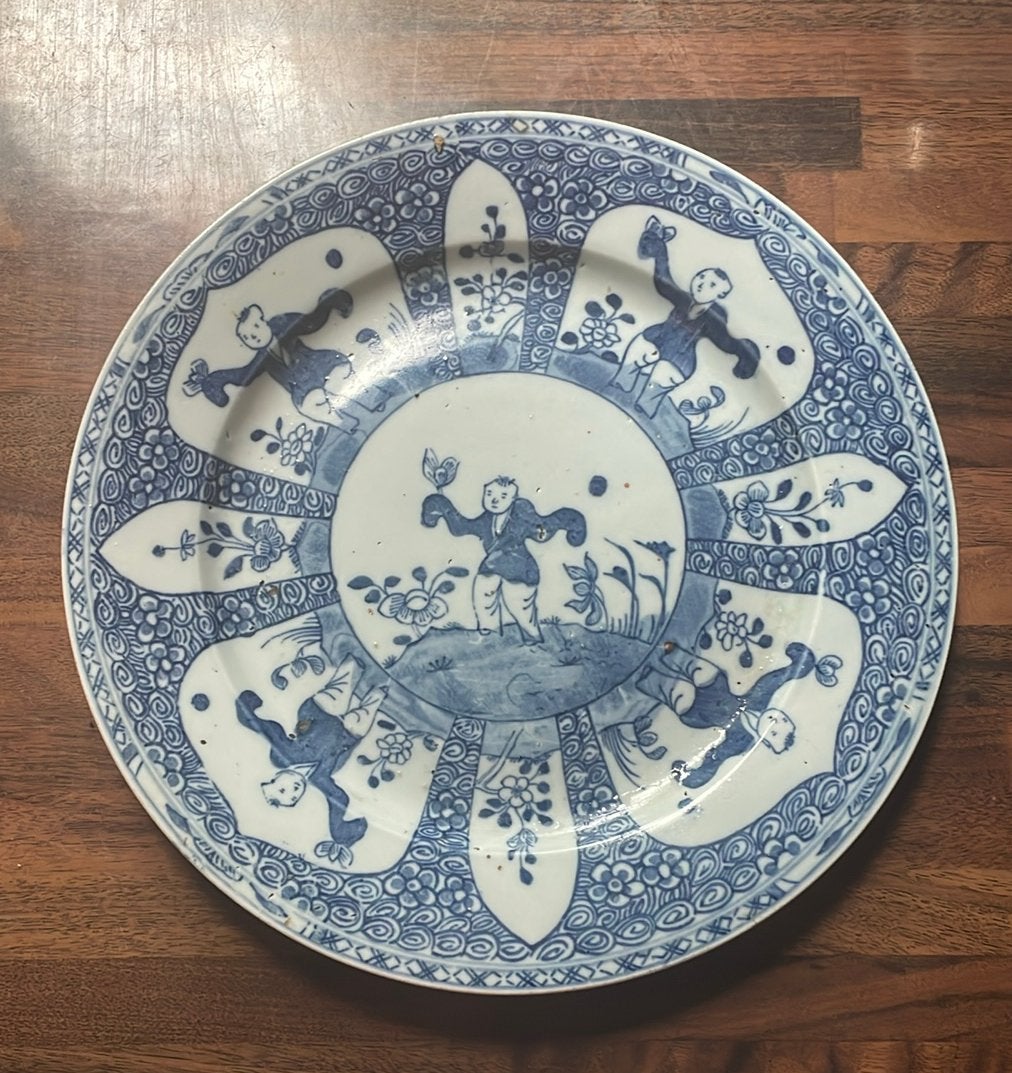 Chinees porselein bord, Zotjes - spelende kinderen, Antiek en Kunst, Ophalen of Verzenden