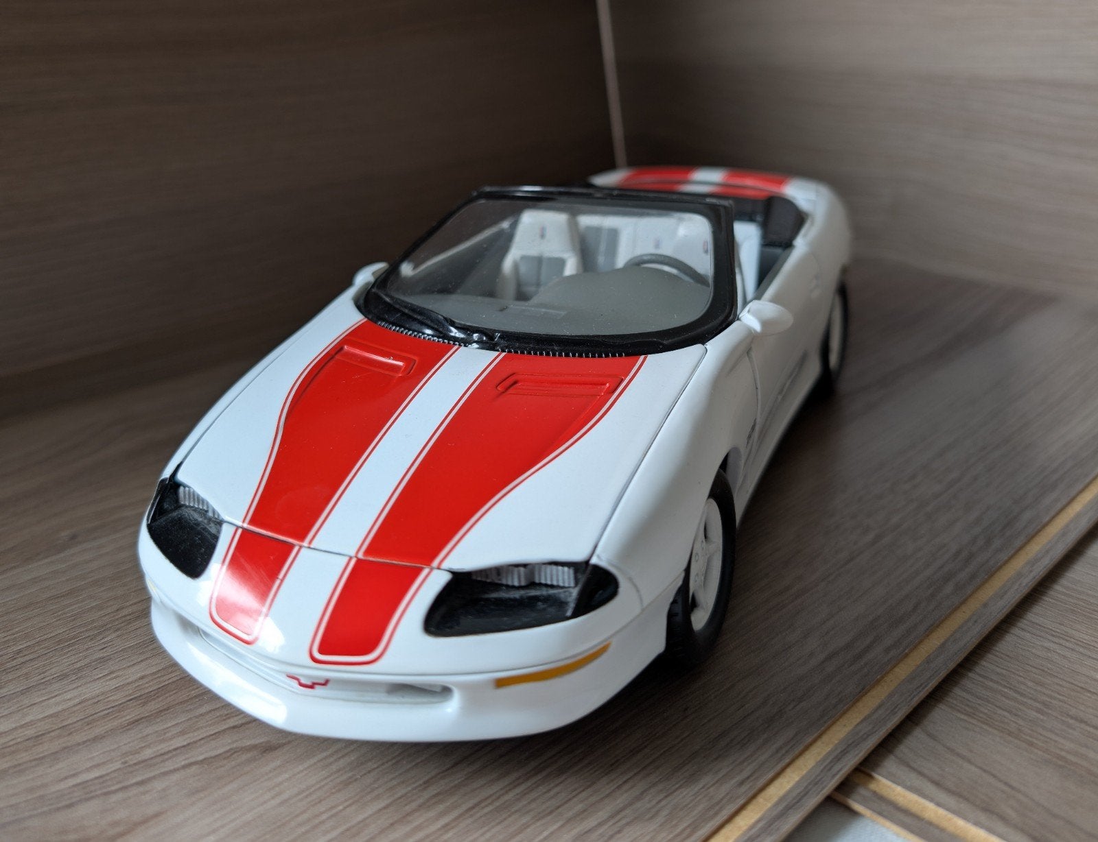 Chevrolet Camaro Z28 Cabriolet ertl 1:18, Hobby en Vrije tijd, Ophalen of Verzenden, Gebruikt, Auto, ERTL