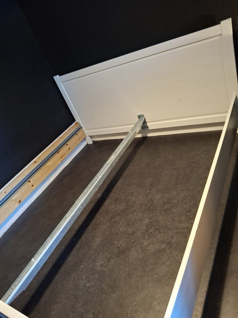 Ikea bed 180 bij 200 cm, Huis en Inrichting, Slaapkamer | Bedden, Ophalen, Gebruikt, Wit, Tweepersoons