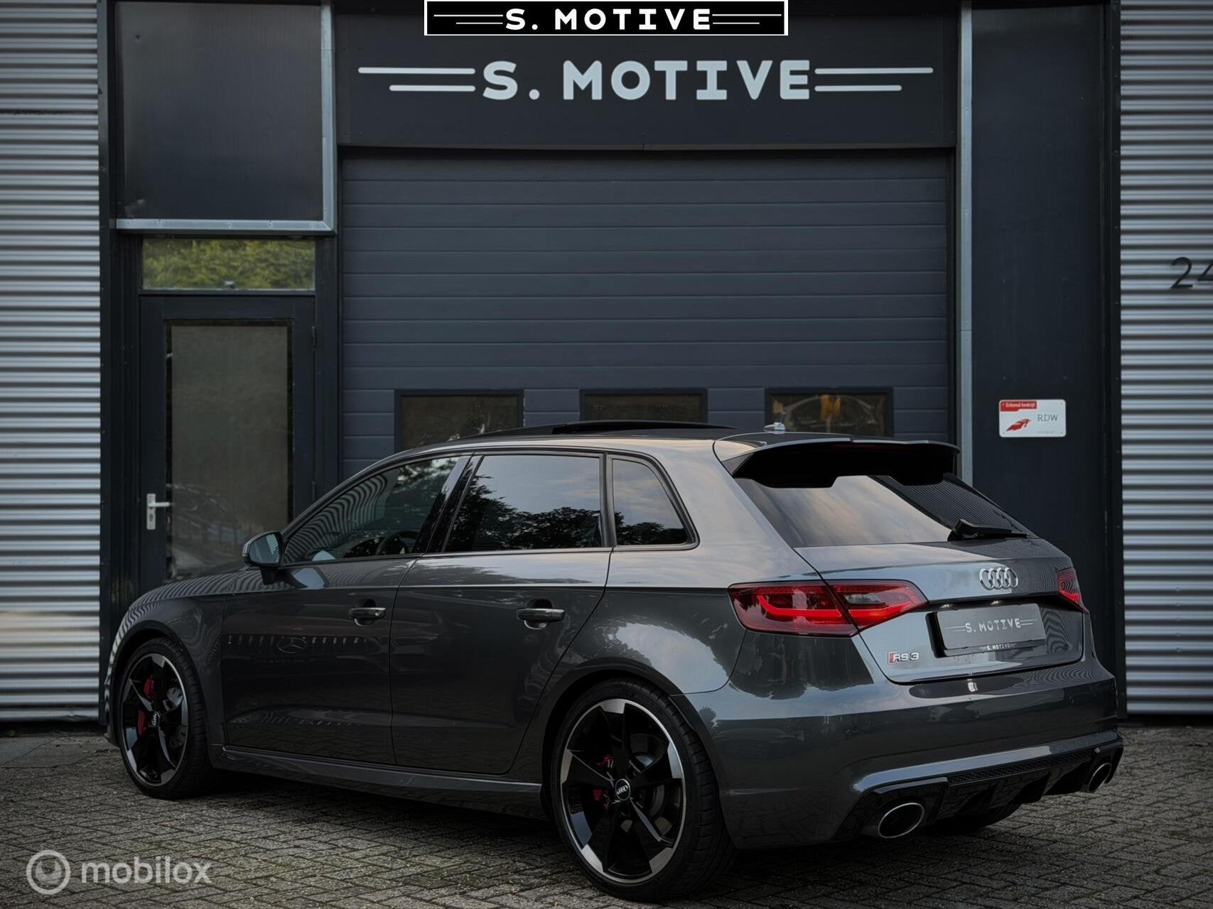 Audi RS3 2.5 TFSI RS3 Quattro, Pano. B&O, RS-Seats, Carbon,, Automaat, Gebruikt, RS3, 367 pk