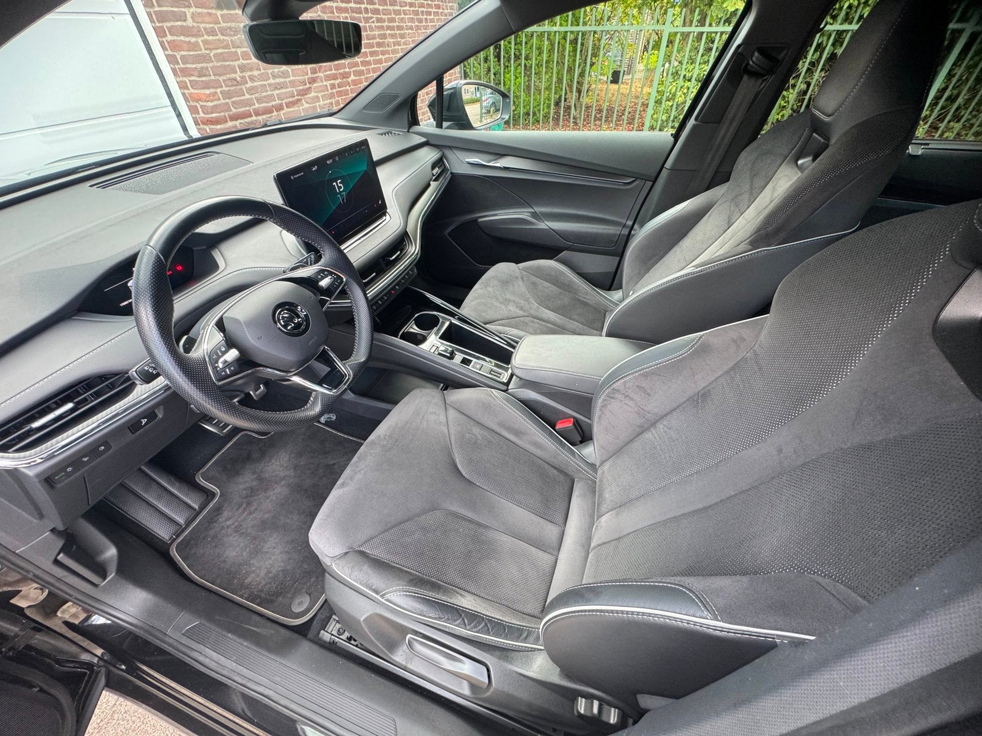 Skoda Enyaq iV 80 Sportline|SOH97%|Trekhaak|MatrixLED|, Auto's, Achterwielaandrijving, Zwart, 445 min, Zwart