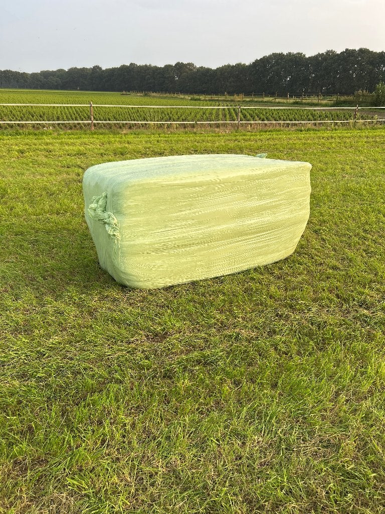 balen kuilgras 8 st, Ophalen, Vee
