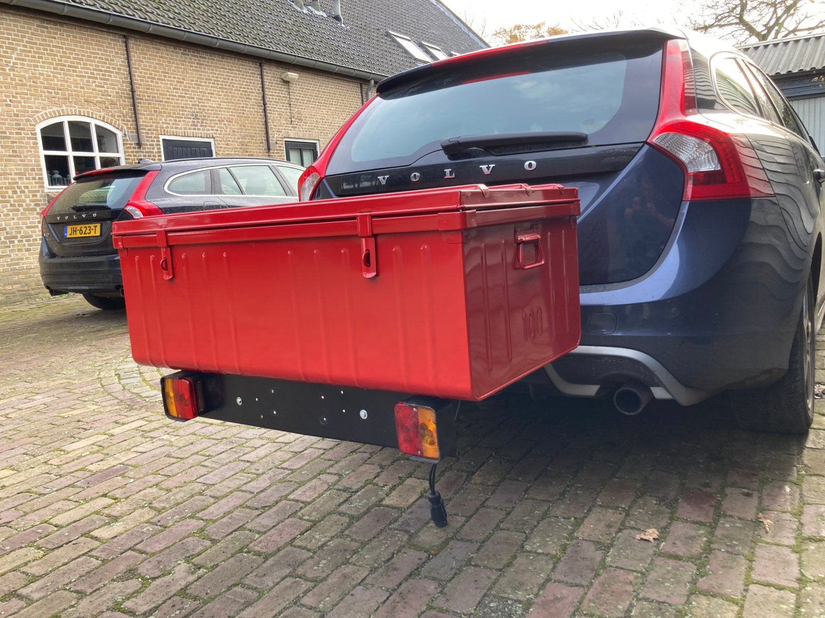 Bagagebox KANTELBAAR trekhaakkoffer skibox trekhaak kist box, Ophalen of Verzenden, Zo goed als nieuw