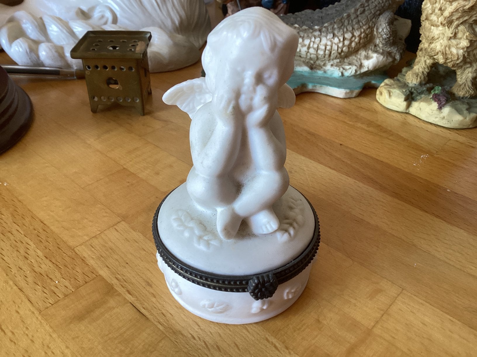 Engeltje doosje / Biscuit porselein hoog 8 cm diam. 5 cm, Antiek en Kunst, Ophalen of Verzenden