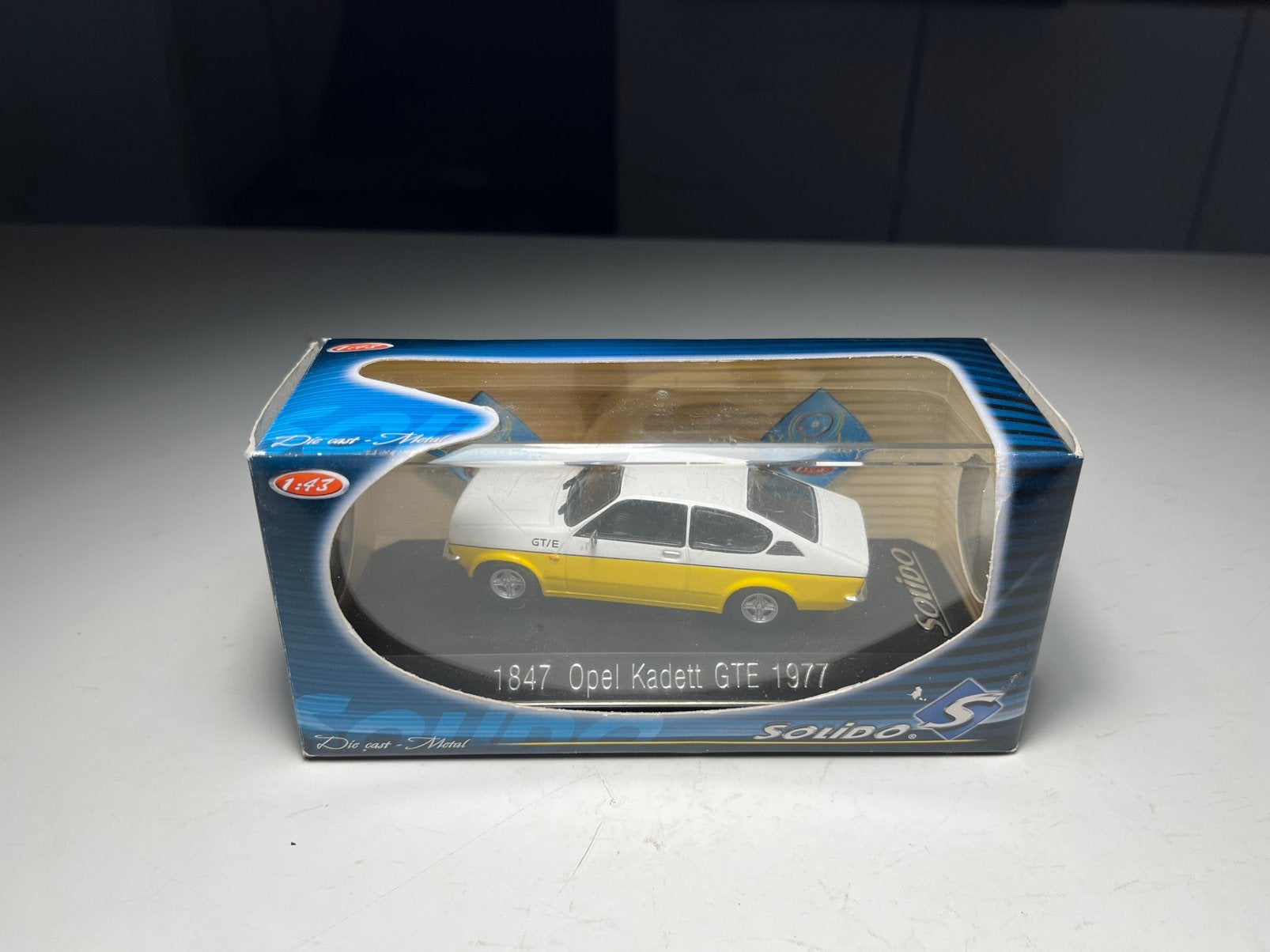 Solido - Opel Kadett GTE - Schaal 1:43, Ophalen of Verzenden, Nieuw, Auto, Solido