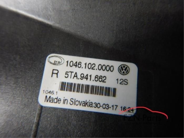 VW Touran 5TA Mistlamp Rechts (5TA941662), Auto-onderdelen, Ophalen of Verzenden, Gebruikt