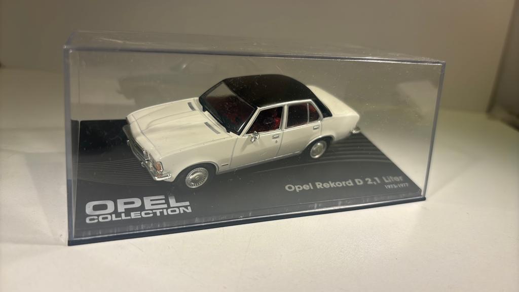 Opel rekord d 2.1 liter atlas 1.43