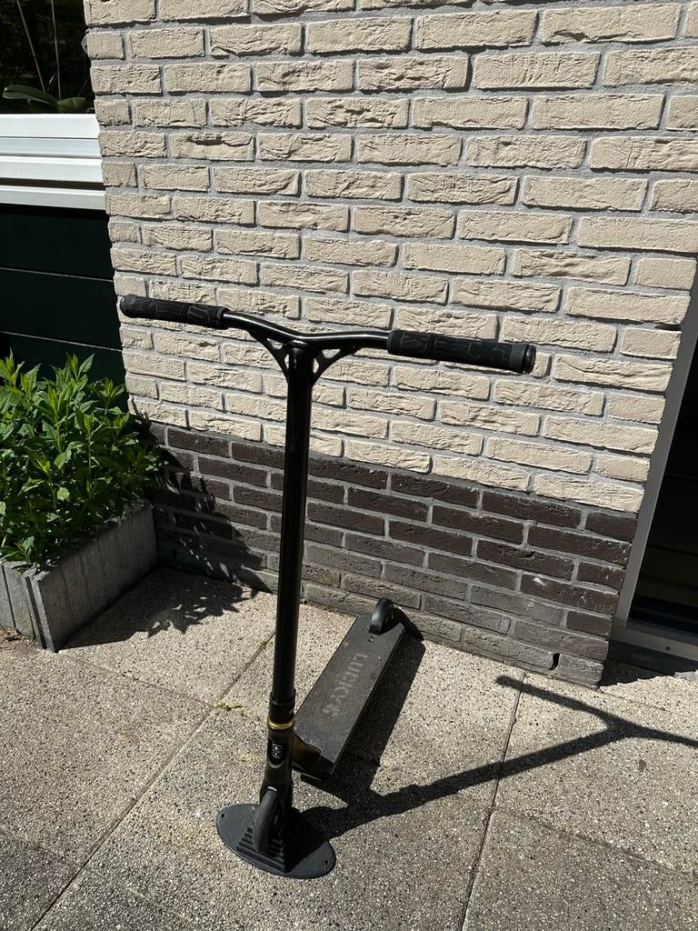 Lucky Prospect 2022 Stuntstep (Onyx), Ophalen, Zo goed als nieuw, Gewone step