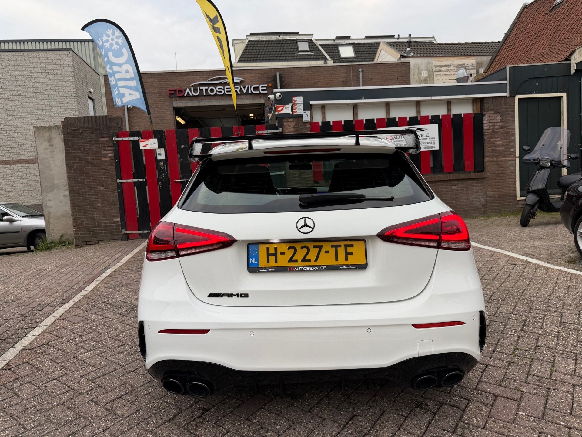 Mercedes-Benz A-klasse 220 Premium Plus, Euro 6, Wit, Bedrijf, 1600 kg