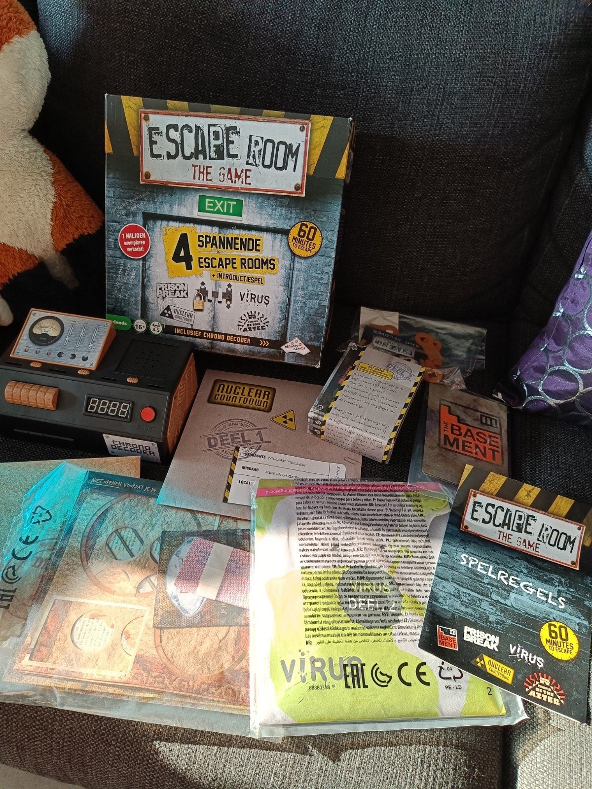 Escape Room The Game - 4 spannende escape rooms, Vijf spelers of meer, Ophalen of Verzenden, Gebruikt, Identity Games
