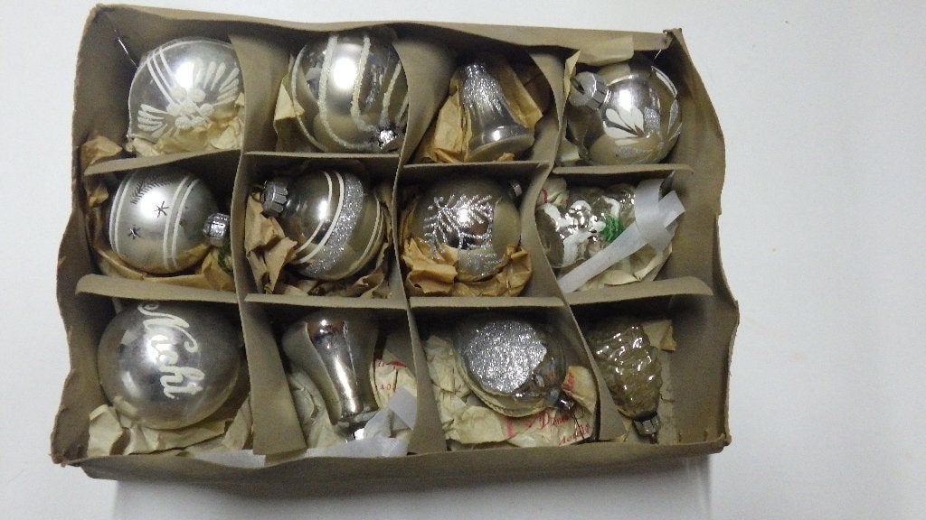 mooie kerstballen in zilverkleur met opdruk, Ophalen of Verzenden, Gebruikt