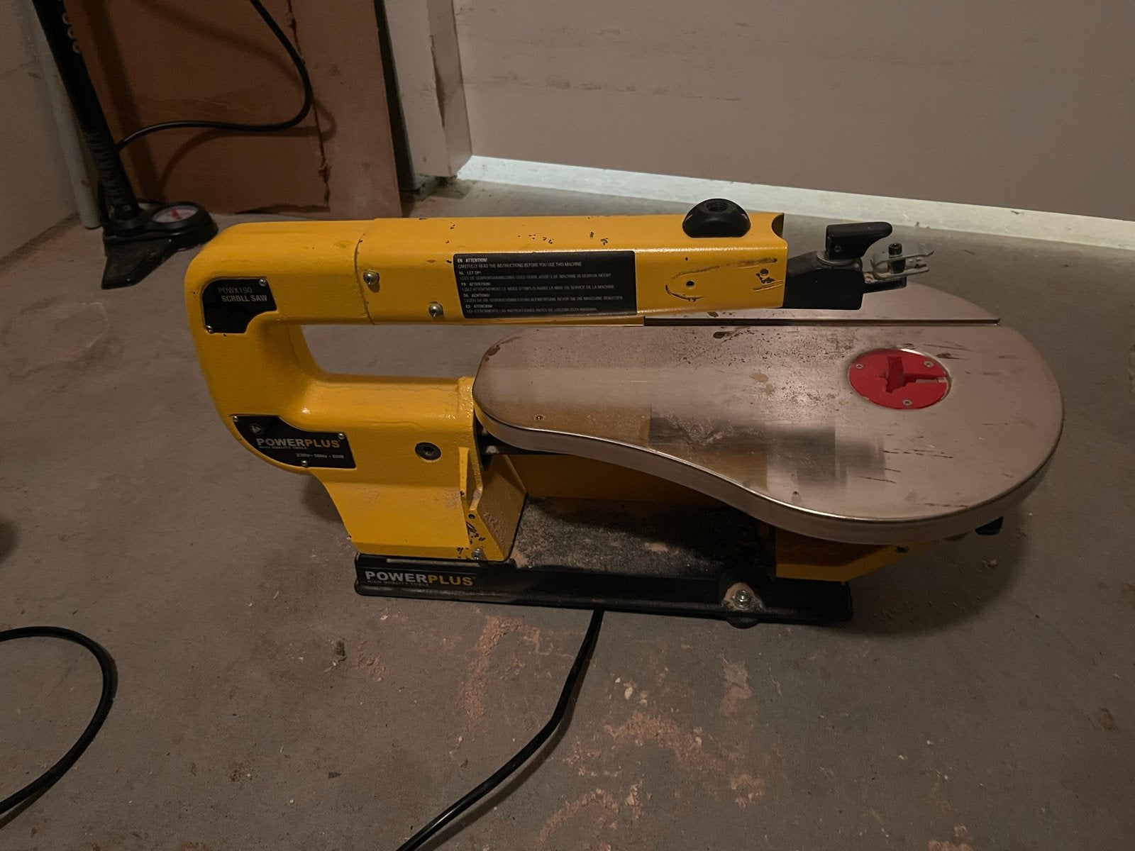 Powerplus POWX190 Figuurzaagmachine, Doe-het-zelf en Verbouw, Gebruikt, Ophalen of Verzenden, 30 tot 70 mm, Figuurzaag