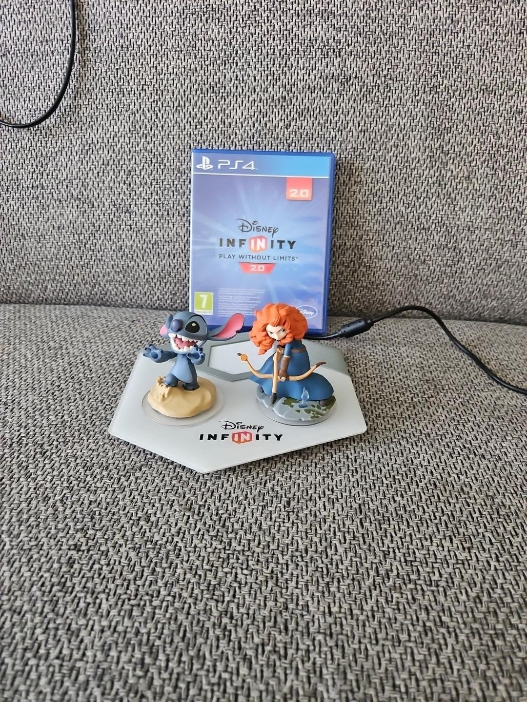 Disney Infinity 2.0 PS4 met Stitch en Merida figuren, Ophalen of Verzenden, Gebruikt, Met games