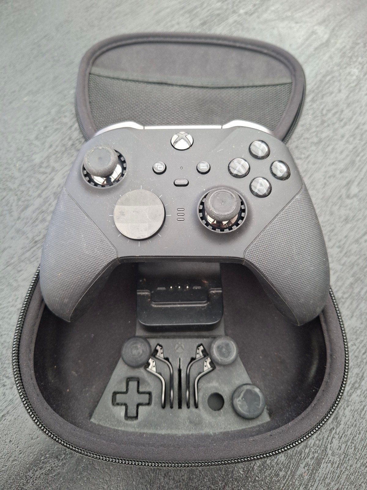 Xbox Elite Controller Series 2 met Case, Spelcomputers en Games, Ophalen, Gebruikt, Xbox Series S, Controller