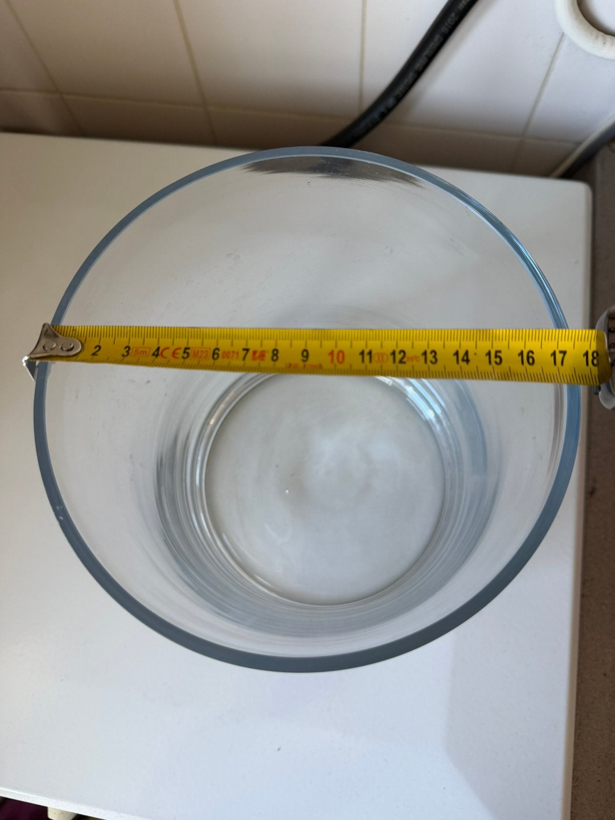 Cylinder vaas 22 cm hoog diameter 17 cm, Ophalen, Zo goed als nieuw