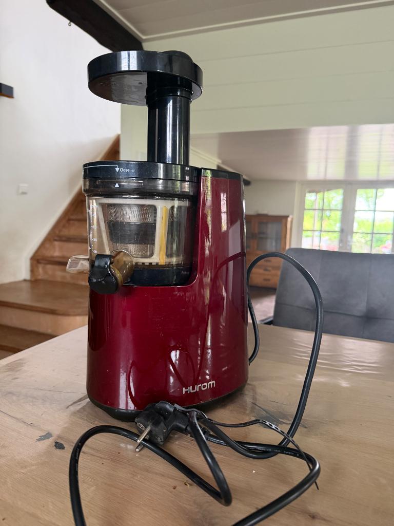 Hurom slow juicer HH series, Witgoed en Apparatuur, Ophalen, Gebruikt, Elektrisch, Slowjuicer