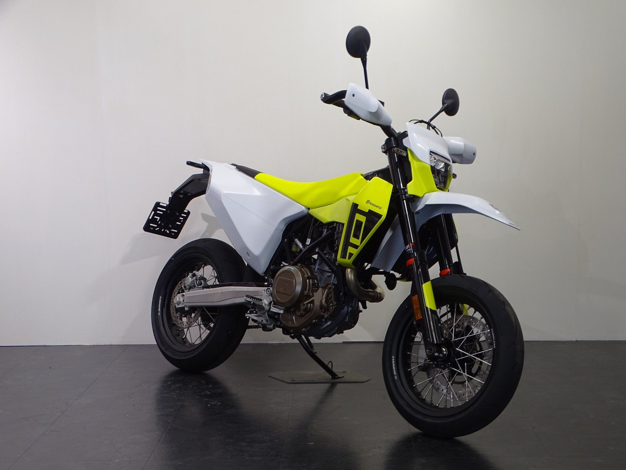 Husqvarna 701 SM, Nieuw, Bedrijf, Meer dan 35 kW, SuperMoto