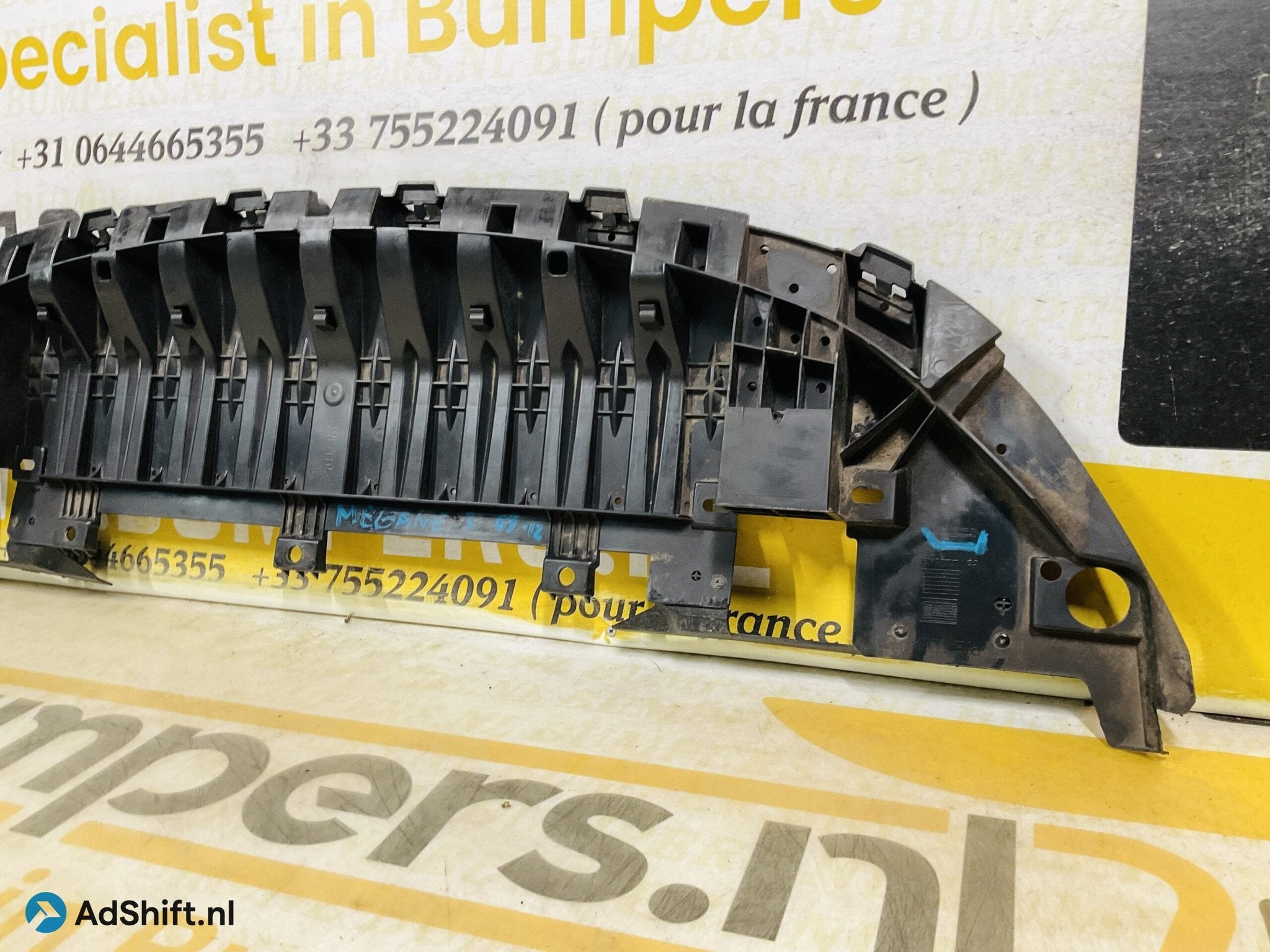 Onderplaat Renault Megane 3 622350001R Bumperlip 2-L4-11803, Bumper