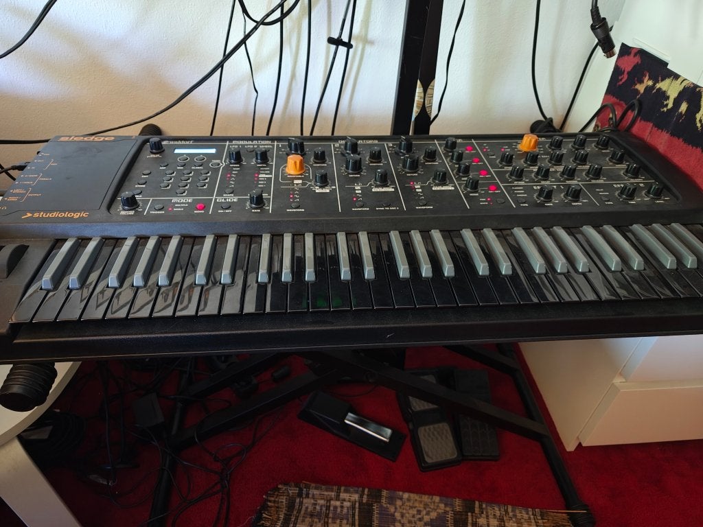 Studiologic Sledge Black Synthesizer - Zo goed als nieuw, Muziek en Instrumenten, Synthesizers, 61 toetsen, Zo goed als nieuw