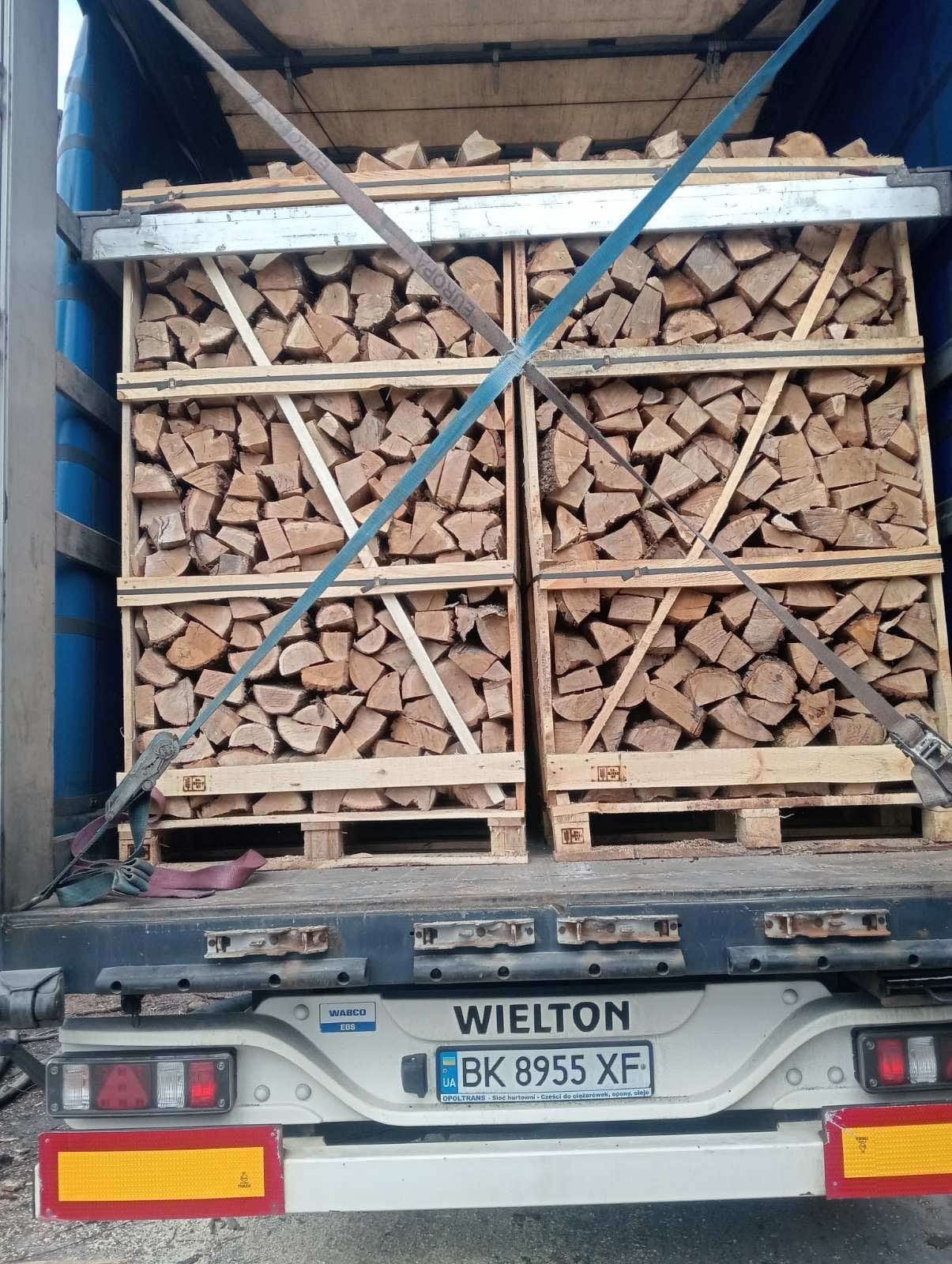 Vrachtwagen met kratten(1,8m³of1m³)eik,haagbeuk,berk,es,mix, Tuin en Terras, Haardhout, 6 m³ of meer, Ophalen of Verzenden, Overige houtsoorten