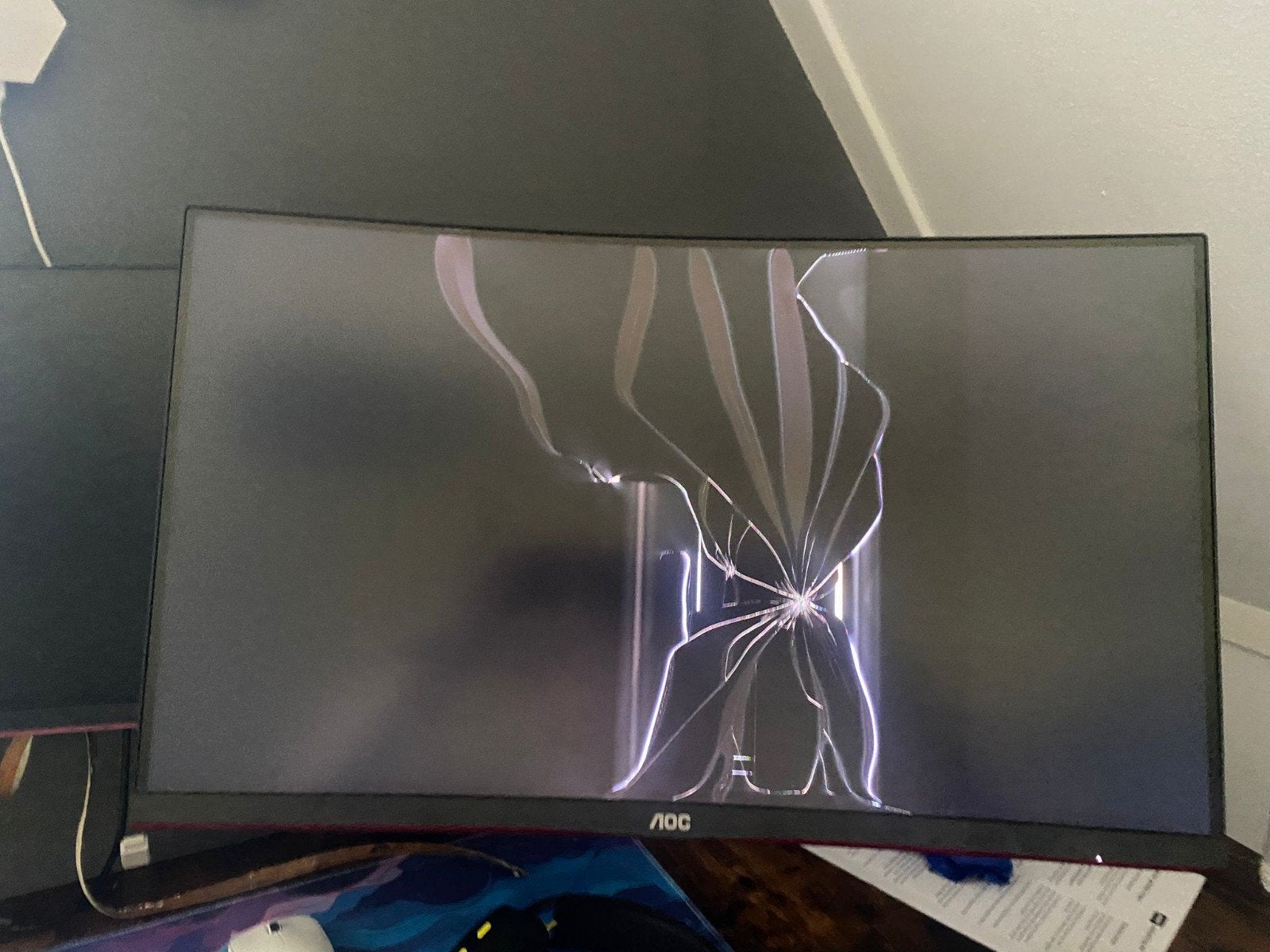 AOC Gaming Monitor C27G2ZE - Kapot scherm, Computers en Software, Full HD, Niet werkend, 201 Hz of meer, Ophalen