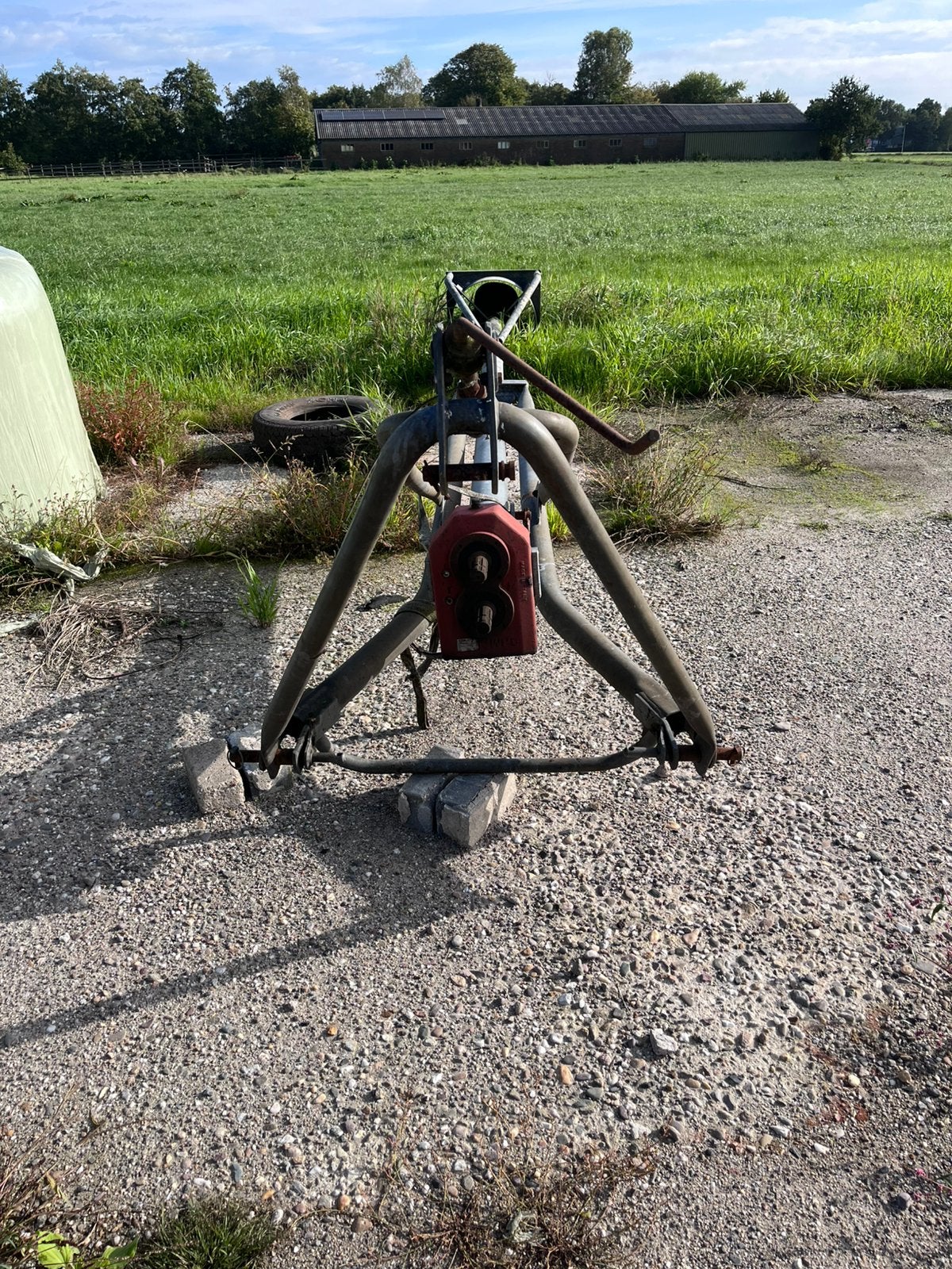 Mestmixer met omkeerkast, Zakelijke goederen, Ophalen, Gewasbescherming en Bemesting