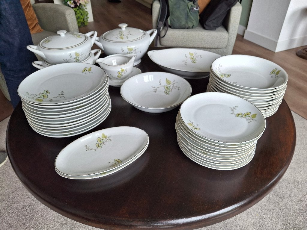 Porseleinen servies met leuk motief 1925-1935, Antiek en Kunst, Ophalen