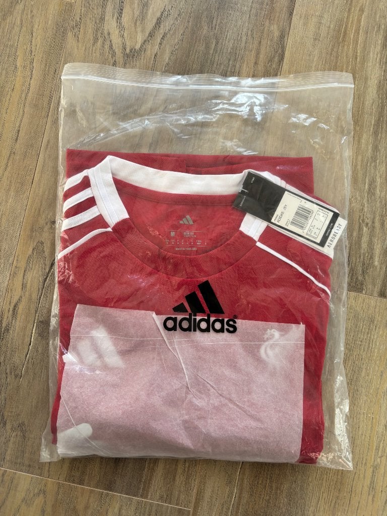 Voetbalshirt Adidas Liverpool mt M, Maat M, Ophalen of Verzenden, Nieuw, Shirt