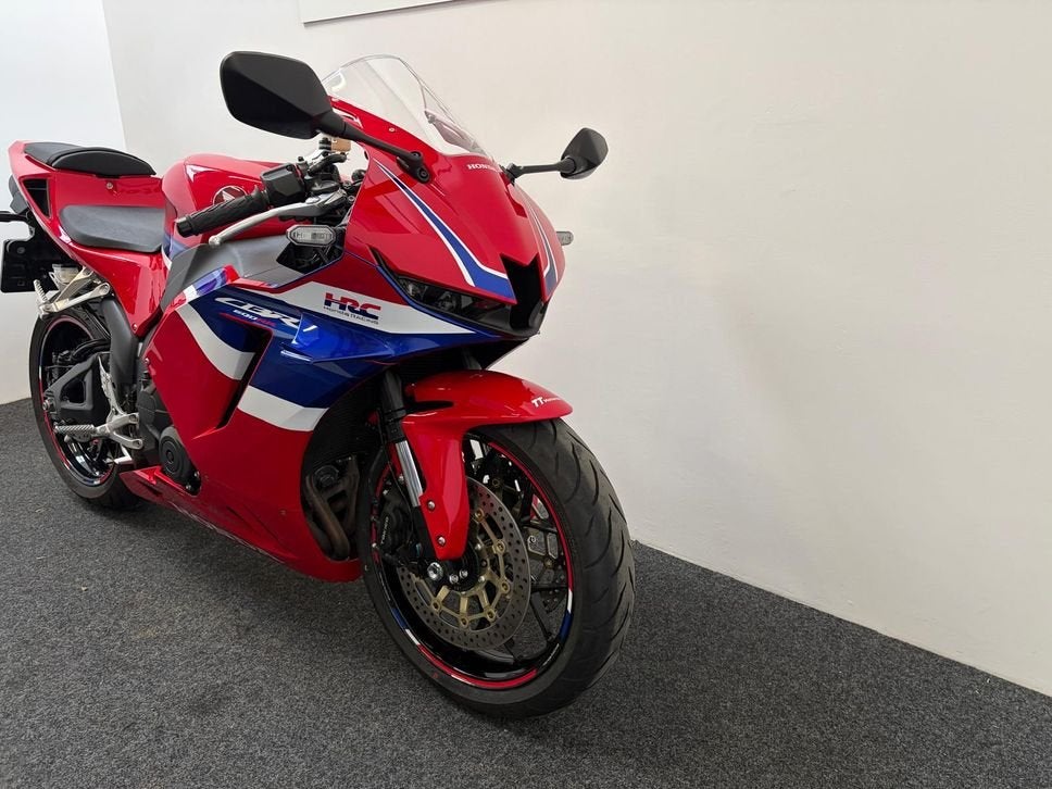 HONDA CBR600R3 (bj 2025) 7.149 km, Motoren, HONDA, 4 cilinders, Motorrijbewijs A, Bedrijf