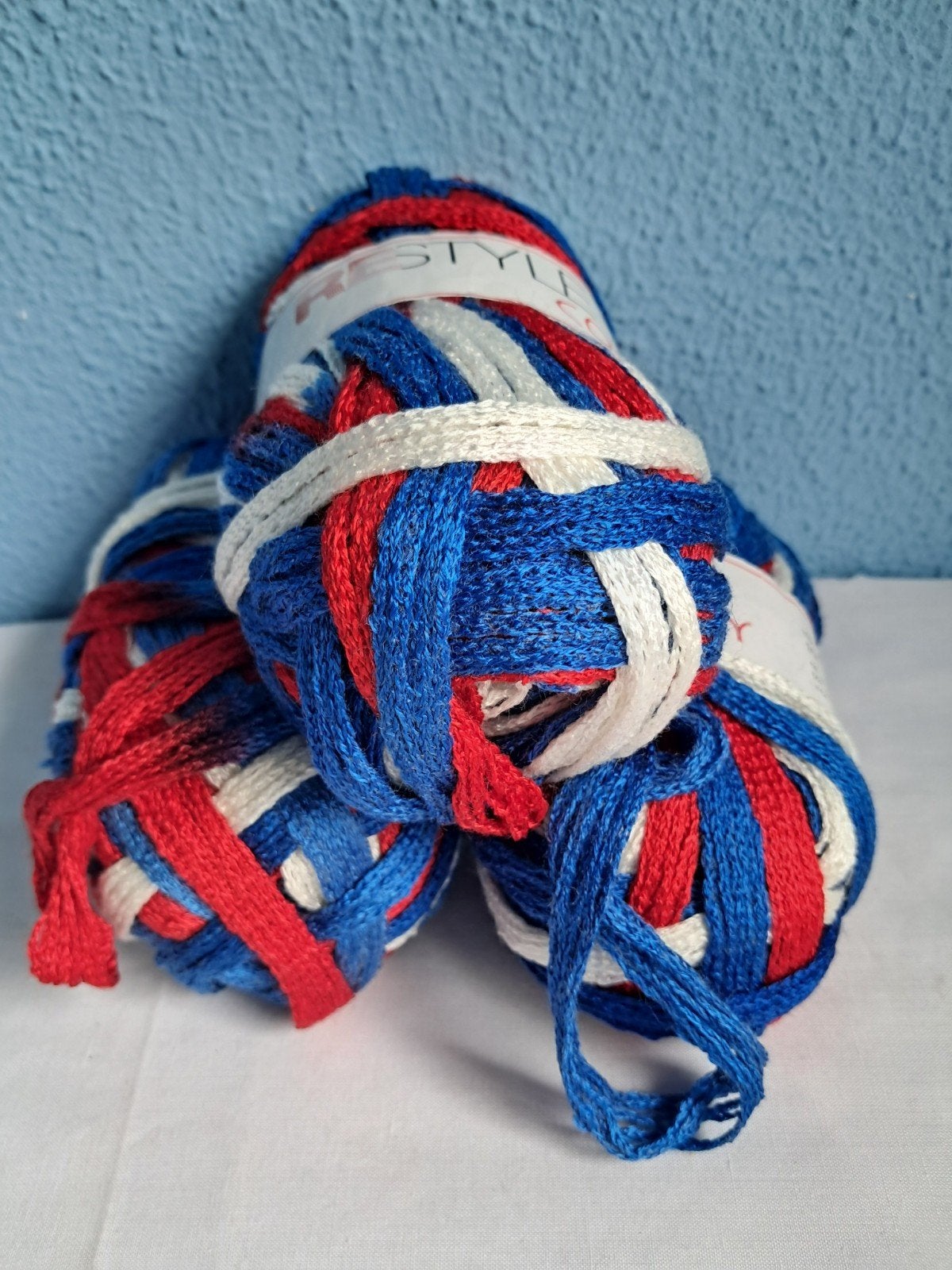 Bollen Restyle Cosy. Per bol:, Ophalen of Verzenden, Nieuw, Breien of Haken, Wol of Garen