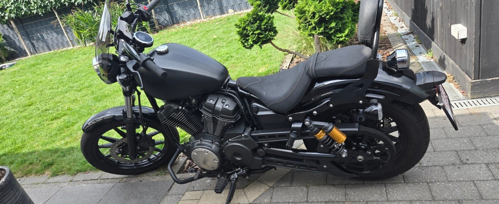Yamaha XV950 Bolt - Chopper met windscherm en rugleuning, 2 cilinders, 950 cc, Gebruikt, Particulier