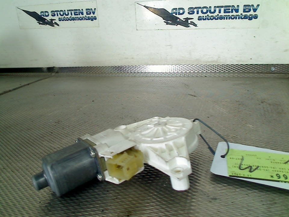 Raammechaniek Elek Links Voor C (W204) 2007, Gebruikt, Mercedes-Benz AG, Mercedes-Benz, Mercedesstraße 120, Stuttgart 70372, , Duitsland