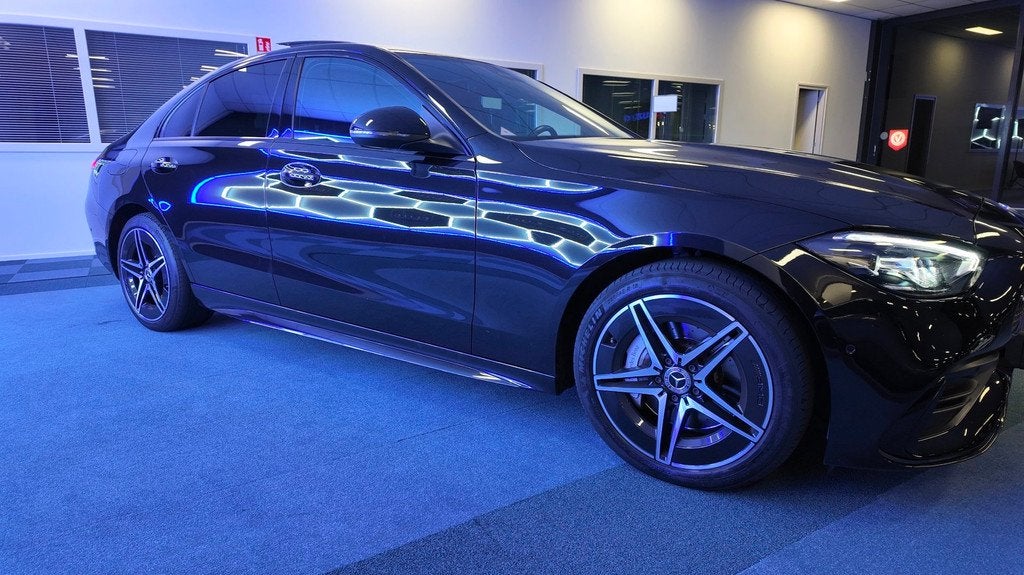 Mercedes-Benz C-klasse 300 e AMG Line | Plug-in Hybrid | Cam, Auto's, Automaat, Achterwielaandrijving, Euro 6, 4 cilinders