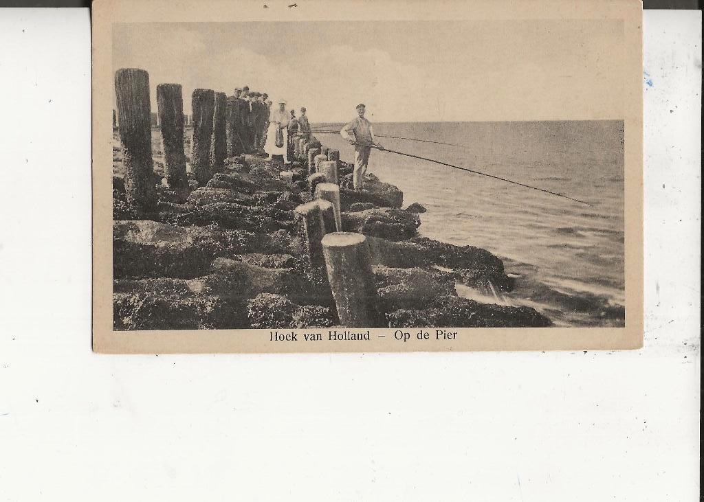 Hoek van Holland  Hengelaars met bekijks op de Pier, Ophalen of Verzenden, Voor 1920, Ongelopen, Zuid-Holland