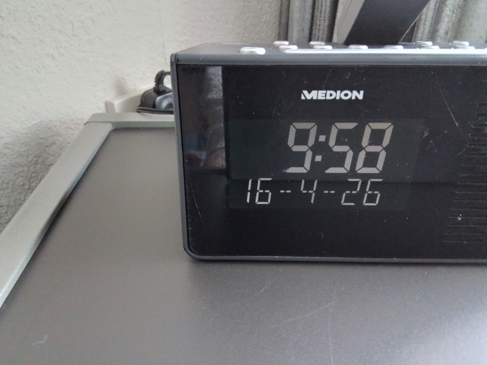 DAB+/FM-wekker-radio met tijdprojector, Ophalen, Gebruikt, Radio