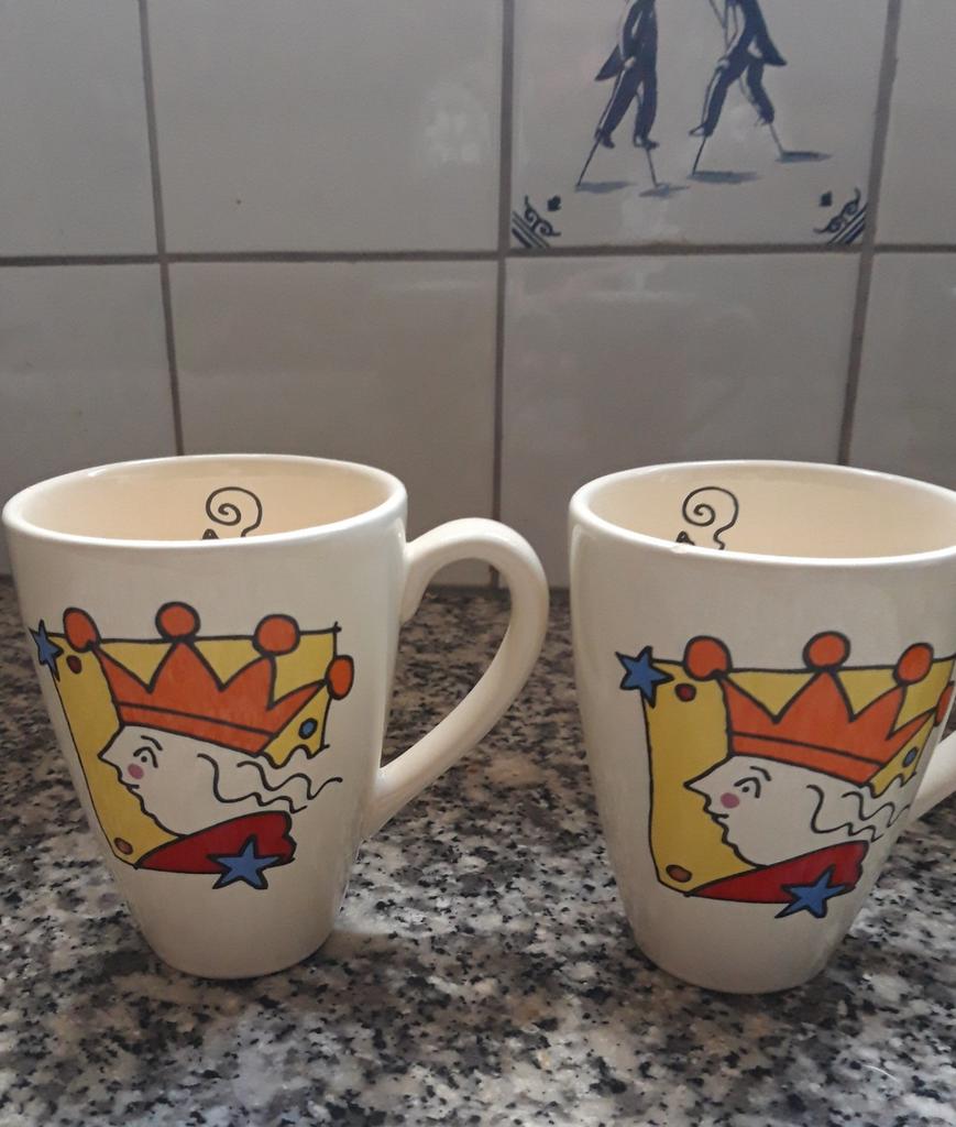 2 bekers 75 jaar D.E. Geschenken., Ophalen, Gebruikt, Overige stijlen, Kop(pen) en/of Schotel(s)