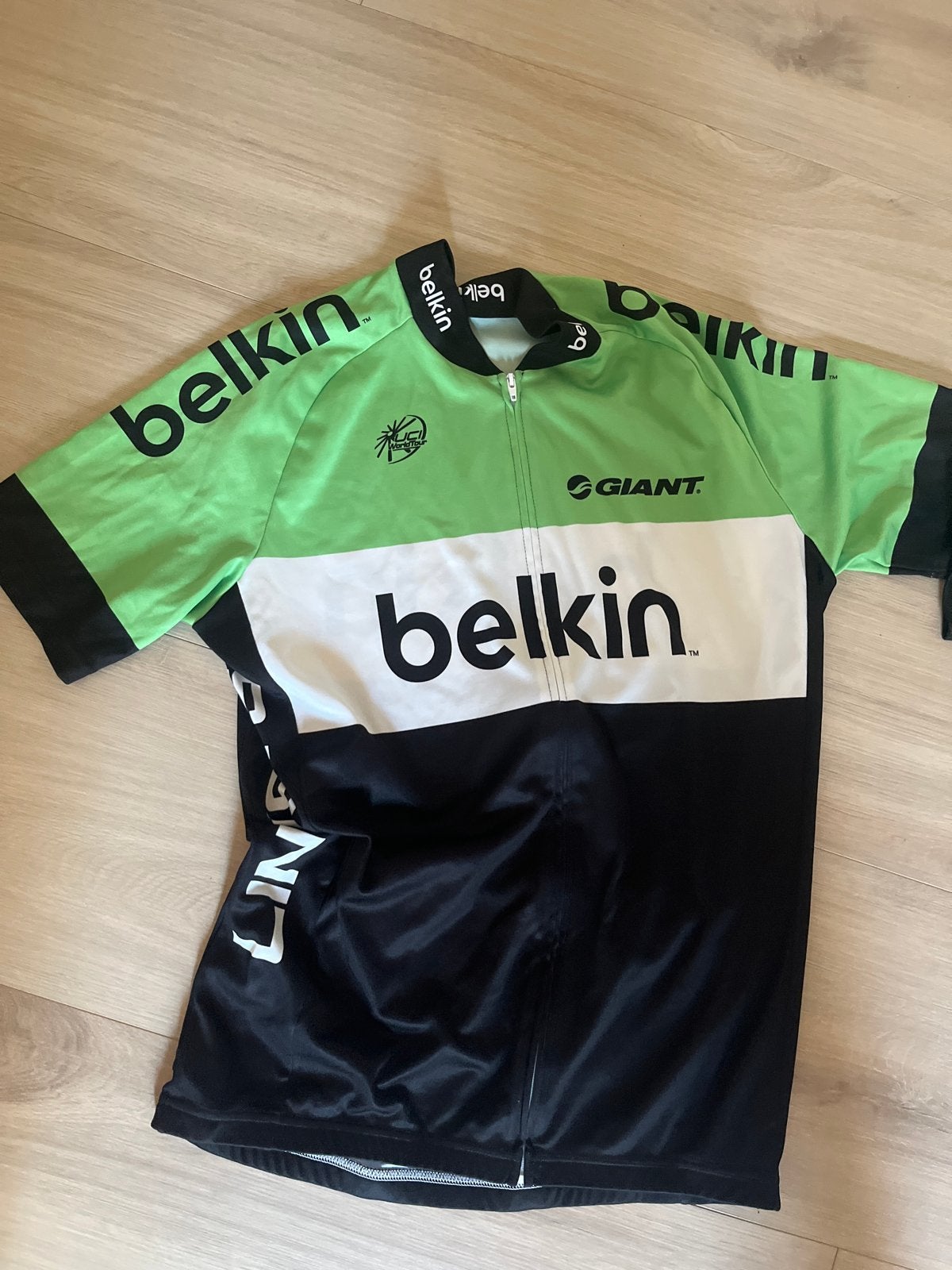 Belkin Fietskleding Set: 2 Shirts (M) + Broek (M/L), Ophalen of Verzenden, Zo goed als nieuw, Bovenkleding, Heren