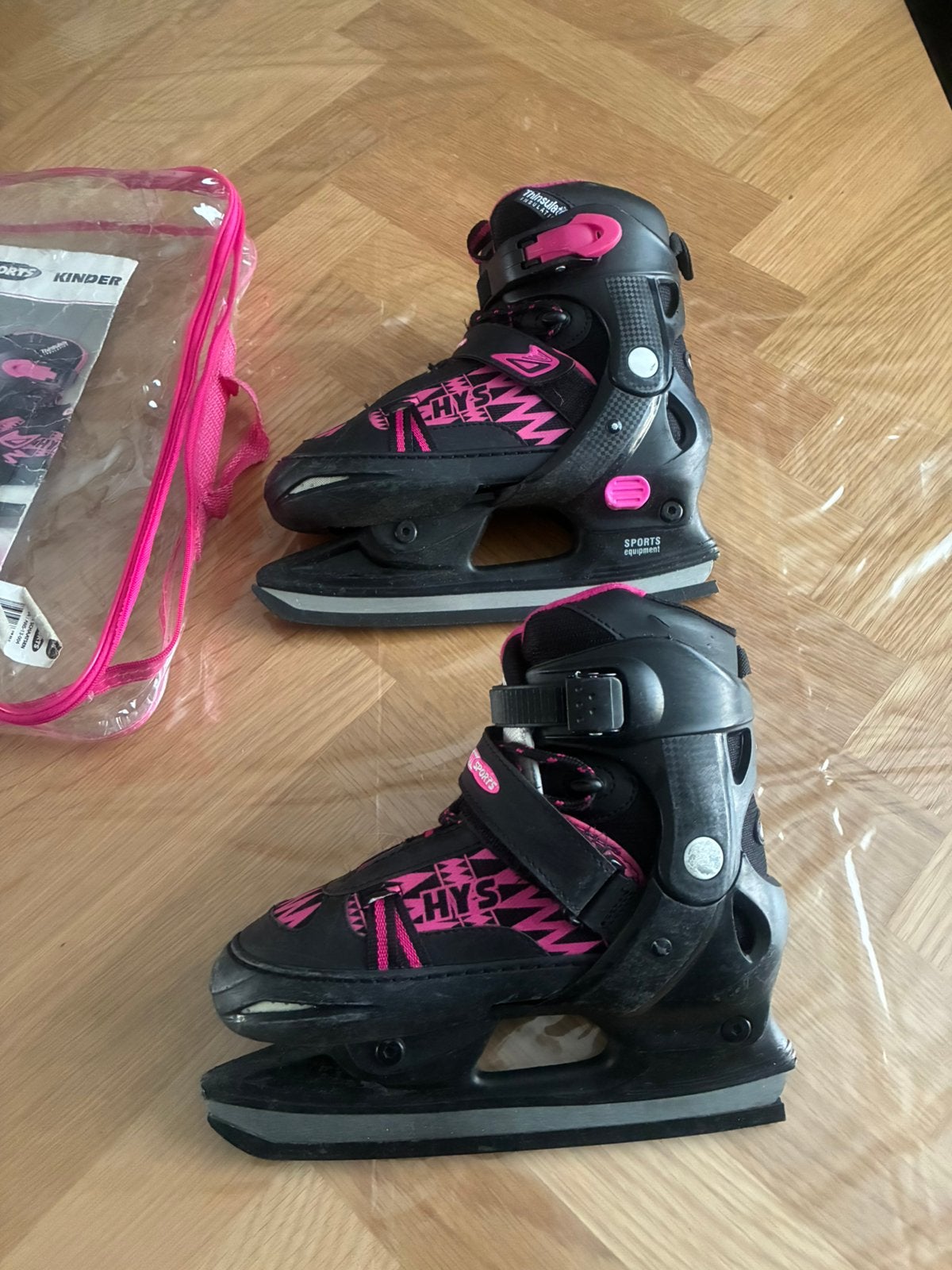 Maat 33-36 hysports schaatsen verstelbaar roze zwart, Sport en Fitness, Schaatsen, Ophalen of Verzenden, Gebruikt, IJshockeyschaatsen