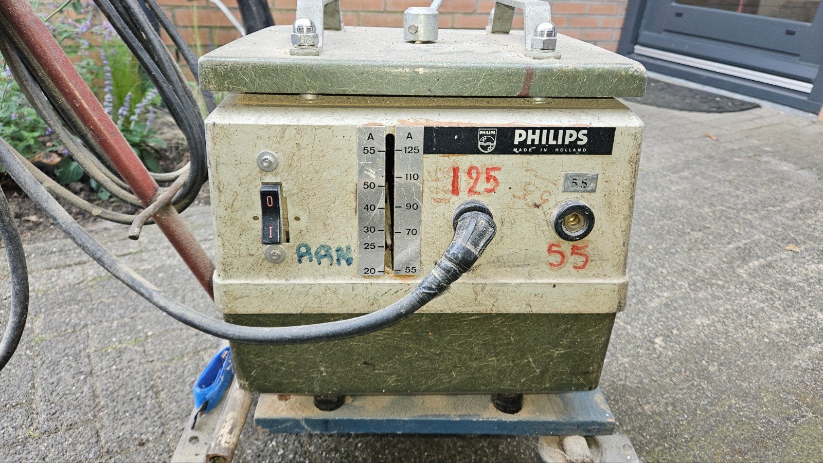 Philips lasapparaat op kar, Ophalen, Minder dan 150 ampère, Elektroden