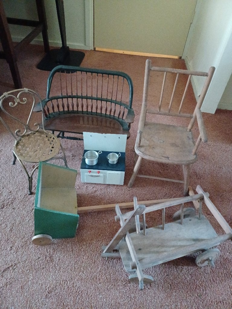 Antieke / oude Poppenmeubilair set, Ophalen