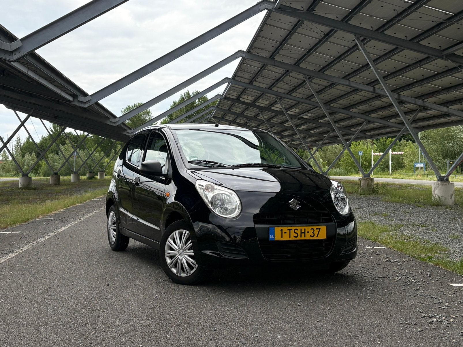 Suzuki Alto 1.0 2010 Zwart, Auto's, Suzuki, Particulier, Alto, Benzine, A, Hatchback, Handgeschakeld, Geïmporteerd, Zwart, Voorwielaandrijving