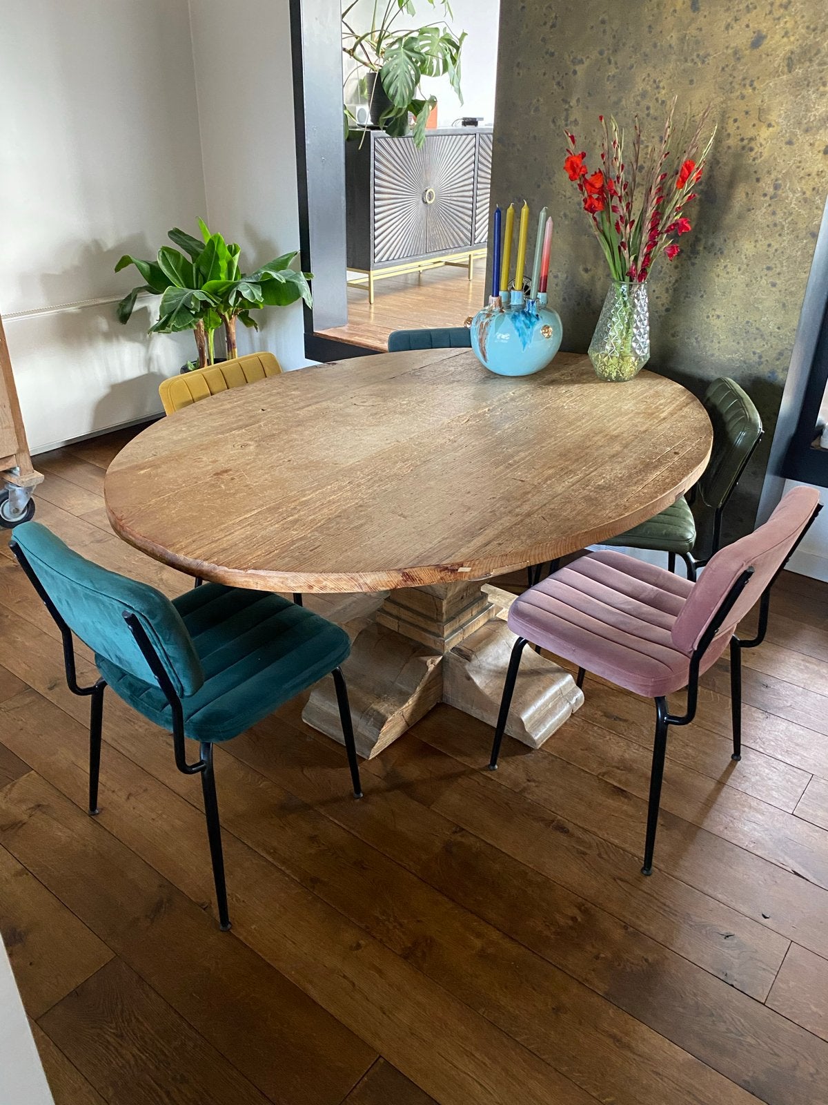 Robuuste ronde eettafel van massief hout, 180/135, Huis en Inrichting, Tafels | Eettafels, Ophalen, Gebruikt, 100 tot 150 cm, Rond